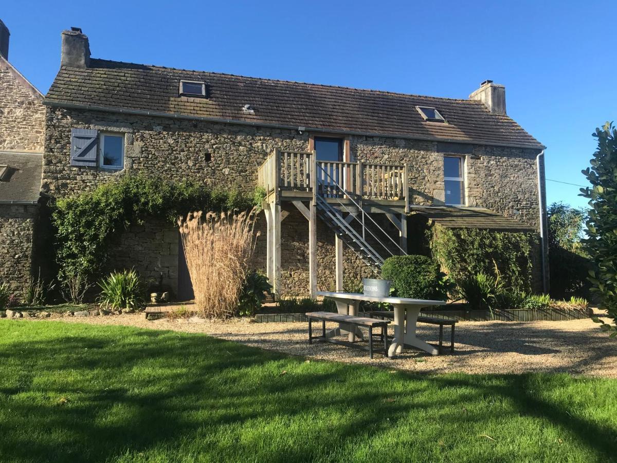 Gite De Charme Entre Terre Et Mer Villa Plougonven Exterior foto
